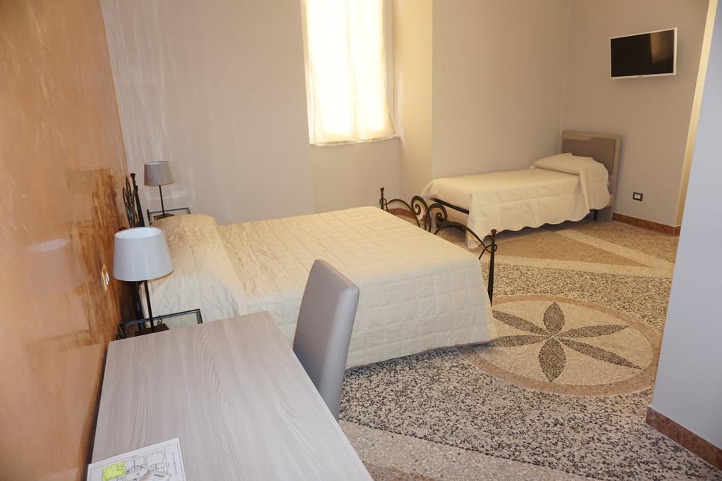 Residence Stendhal Guest House شيفيتافيكْيا المظهر الخارجي الصورة